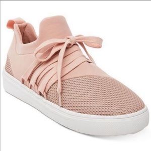 Steve Madden sneakers